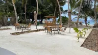 Chak’z 1964 Beach Hotels in Dharavandhoo Island