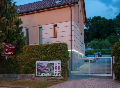 Hotel Garni Pod Skalkou