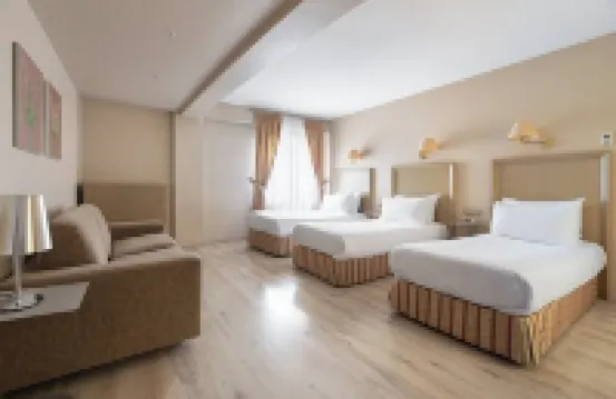 Crisol Almirante Bonifaz Hotels near Burgos Cathedral