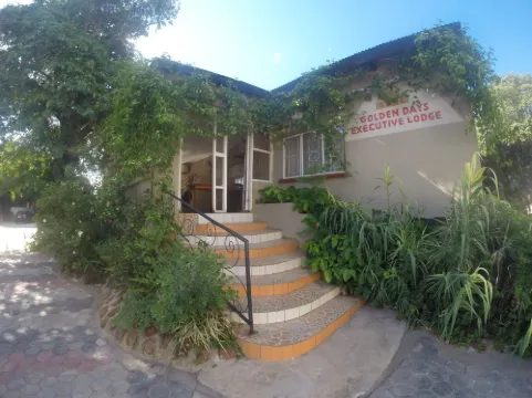 ゴールデン デイズ エグゼクティブ ロッジ