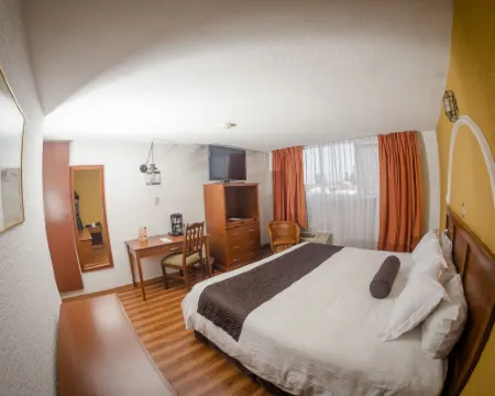 Howard Johnson Calle Real Morelia Hoteles en Morelia