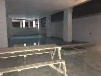 Amazing Alexandra Apartment - Condos