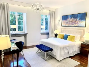Mondrian Luxury Suites Unesco Old Town