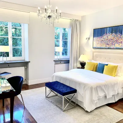 Mondrian Luxury Suites & Apartments Market Square I Hotels near Castle Square