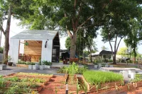 Lumluek Boutique Resort Hotels in Bang Kung