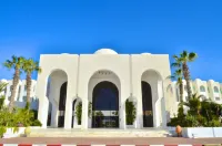 Royal Garden Palace - Families and Couples