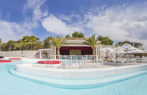 Amadria 酒店公園 I van