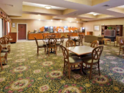 Holiday Inn Express & Suites THOMASVILLE by IHG Hotels in Thomasville