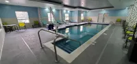 Holiday Inn Express & Suites WILLIAMSBURG by IHG - Resorts