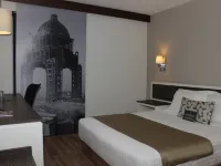 Hotel Plaza Revolución โรงแรมใกล้อนุสาวรีย์แห่งการปฏิวัติ เม็กซิโกซิตี้