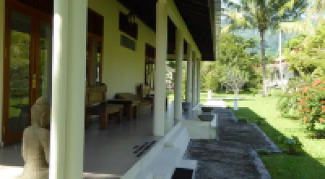Rumah Kita Villa/Hotel