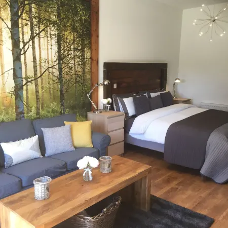 Willow Court Farm Studio West & Petting Farm, 8 Mins to Legoland & Windsor, 15 Mins to Lapland UK Hotele w: Windsor