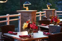 Touchstone Resort Hotels in Bracebridge