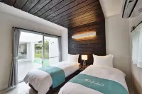 阿丹度假村 Sky Villa 豐原 海洋博公園管理センター 沖縄美ら海水族館営業課附近的飯店