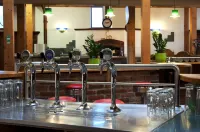 Hotel Torwirt - バー