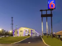 Motel 6 Commerce, GA Ξενοδοχεία στην πόλη Commerce
