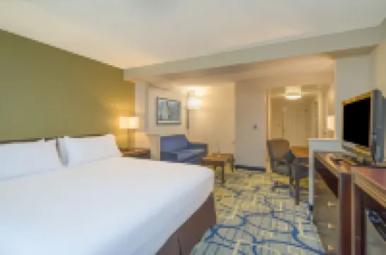 Holiday Inn Express & Suites EASTON by IHG Hotels in Bethlehem Township