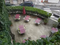 Le Château Hotel a Saint-Felicien