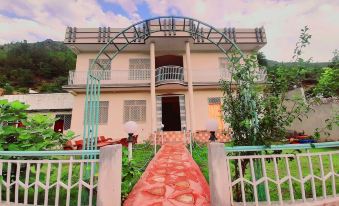 The Riverine Inn