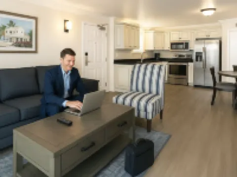 Dolphin Cove Hotels in Freeport