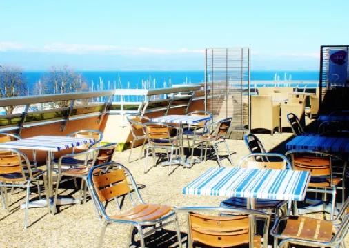 Vvf Lac Léman Évian-Les-Bains Отели рядом с достопримечательностью «Villa Lumiere»