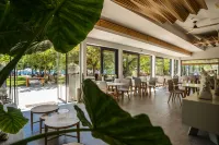 Zoe Seaside Resort - breakfast