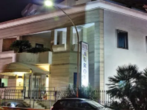 奧羅拉酒店 蒂沃利酒店