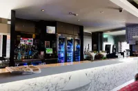 Nags Head Hotel - bar