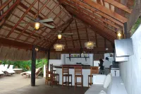 Villas Sur Mer - bar