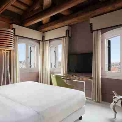 Sina Centurion Palace Rooms