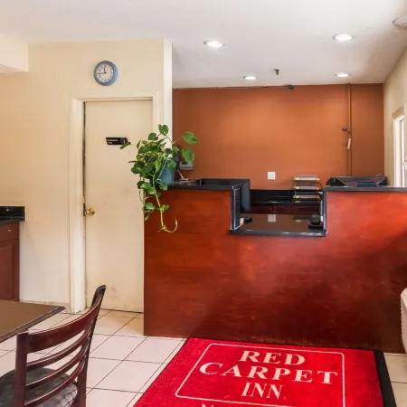 Red Carpet Inn Norwalk