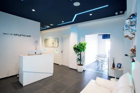 Skyhouse Beverello Отели рядом с достопримечательностью «Centro Musei Scienze Naturali Napoli»