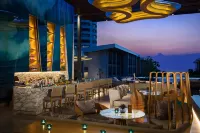 Renaissance Pattaya Resort & Spa - 5-Star