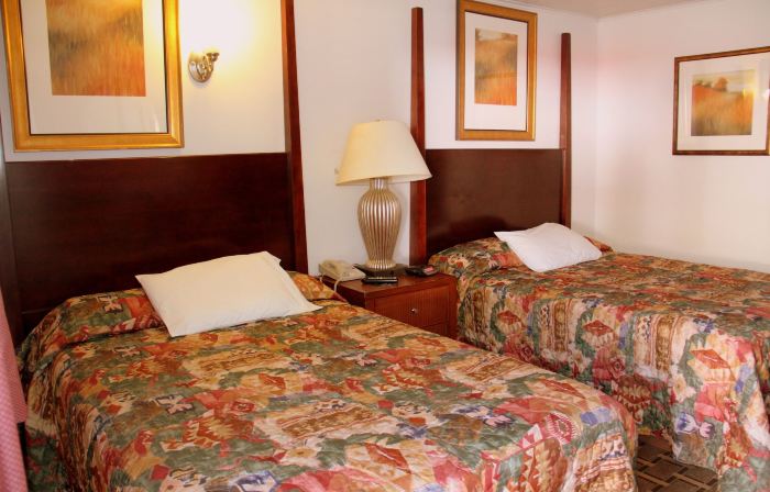 Executive Inn & Suites