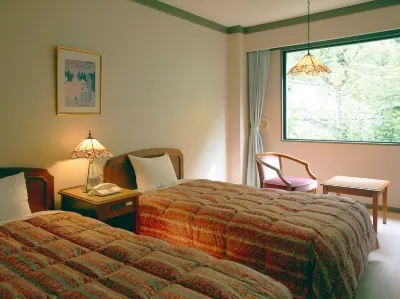 Suikoen Hotel dekat Yume no Tsuribashi Suspension Bridge