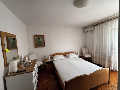 Apartment and Rooms Ruza Hotels in 