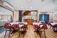 Oasis Inn Ulladulla - Welcoming Guests 18 Years and Older