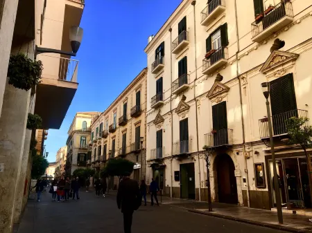 Le Suite del Duomo Отели рядом с достопримечательностью «Caseificio La Gustosa di Bisogno»