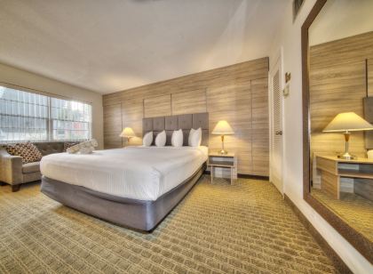 Club Lux Resort by the Beach