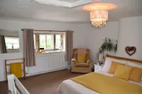 Sweetbriar Cottage B&B and Camping