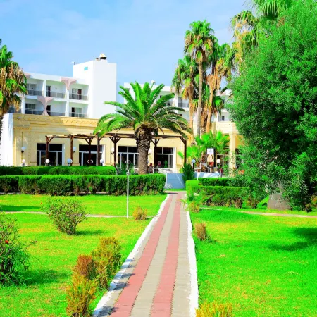 Royal Lido Resort & Spa