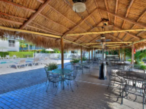 Naples Garden Inn Hotels in Naples