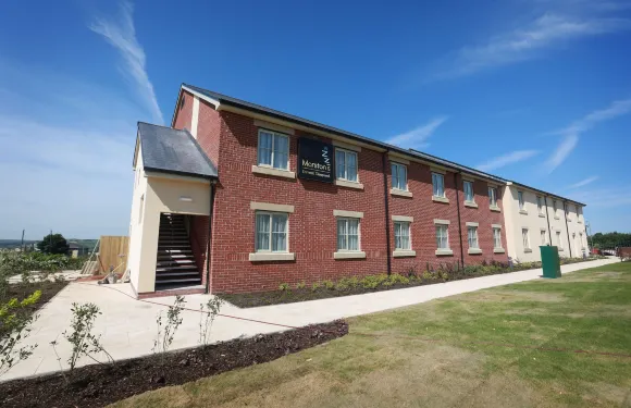 柳樹 - 布拉克本馬斯頓旅館