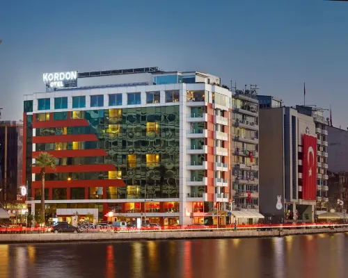 كوردون هوتيل باسابورت Hotels near ساحة كوناك