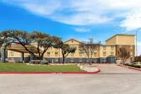 Quality Inn & Suites Airport North - Stone Oak