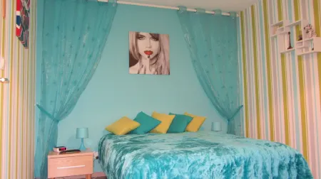 Chambre d'Hotes les Glycines Отели в г. Виньо