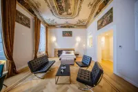 Corso Grand Suites