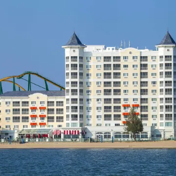 Cedar Point Hotel Breakers