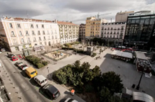 Vázquez de Mella Gran Vía