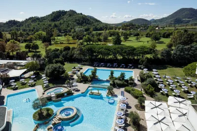 Galzignano Resort Terme & Golf - Hotel Splendid Chiesa di Fontanafredda 주변 호텔